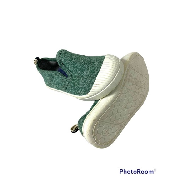 Cat & Jack Toddler Size 6 Slip on Sneakers - Picture 4 of 5